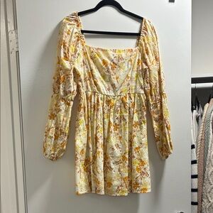 NWOT - Forever 21 Floral Long Sleeve Dress